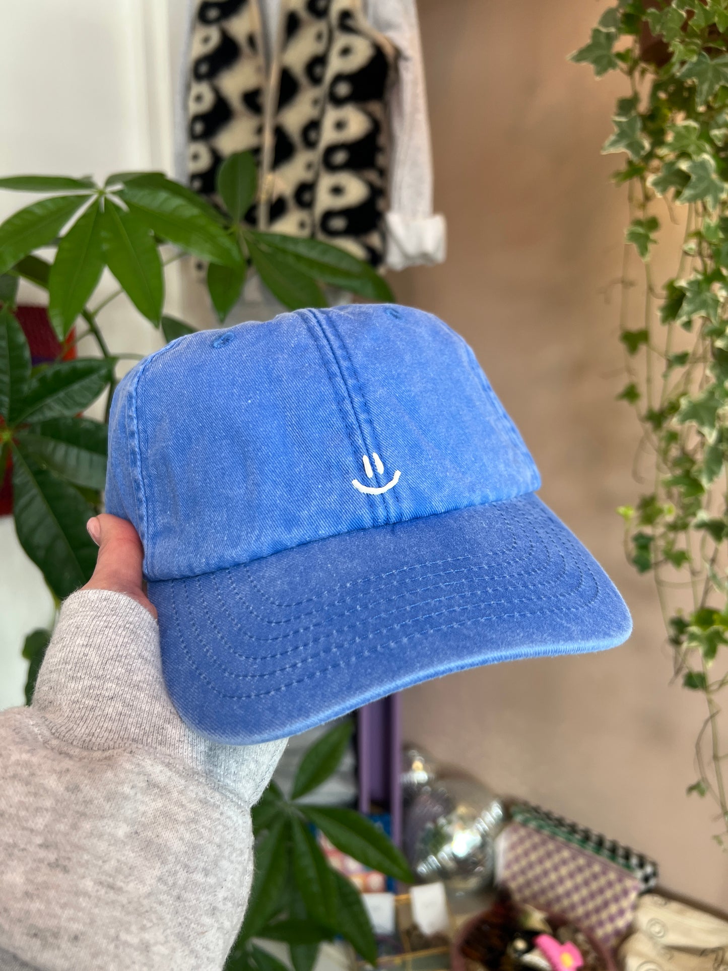 Smiley cap