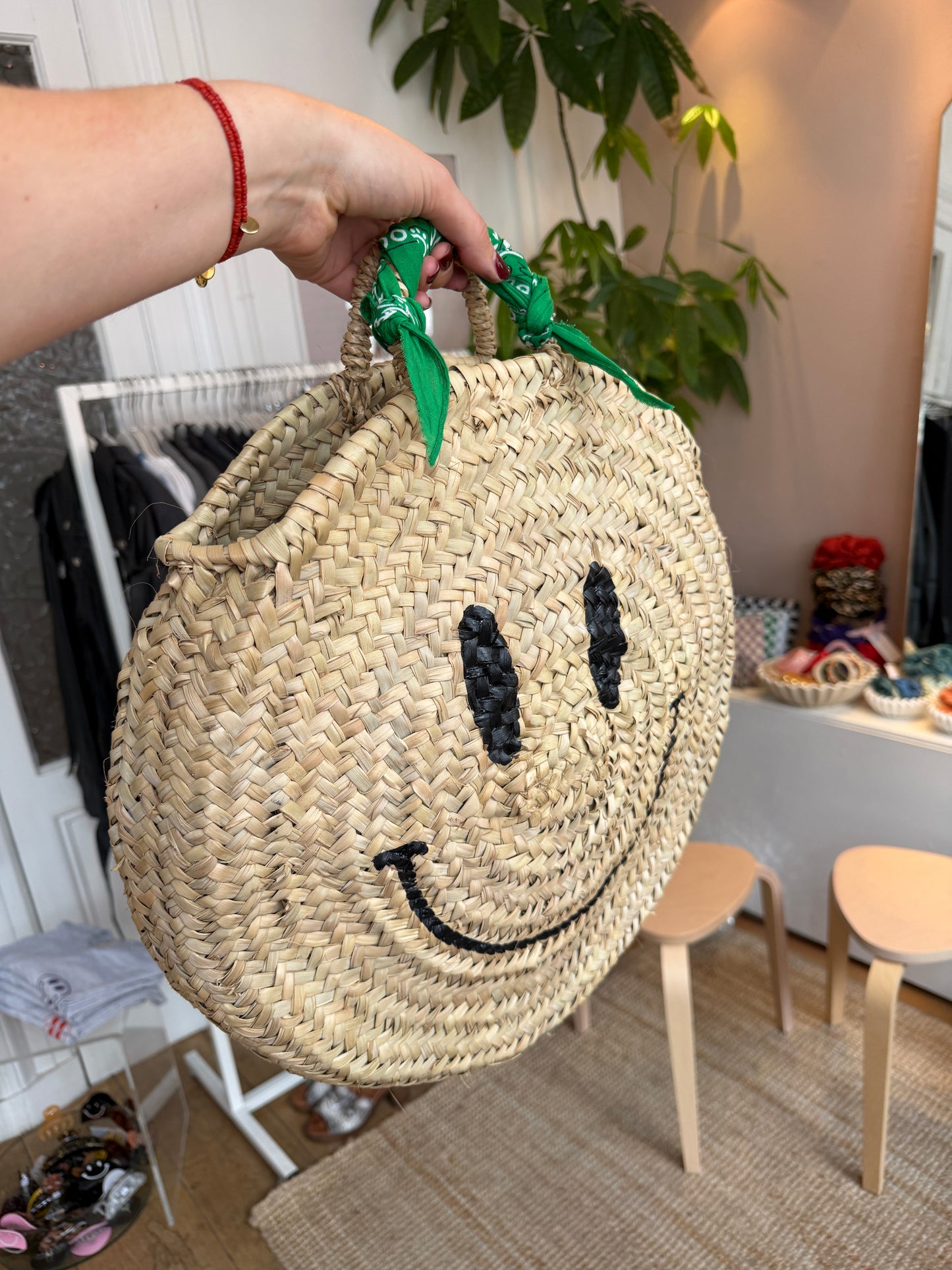 Ronde rieten smile tas ◡̈