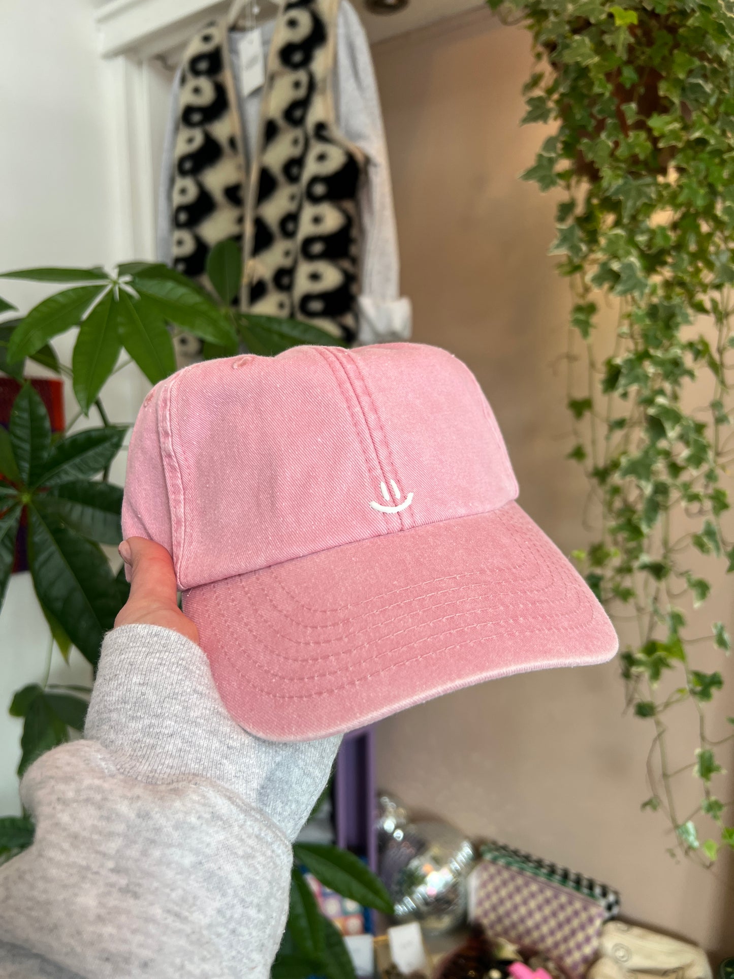 Smiley cap