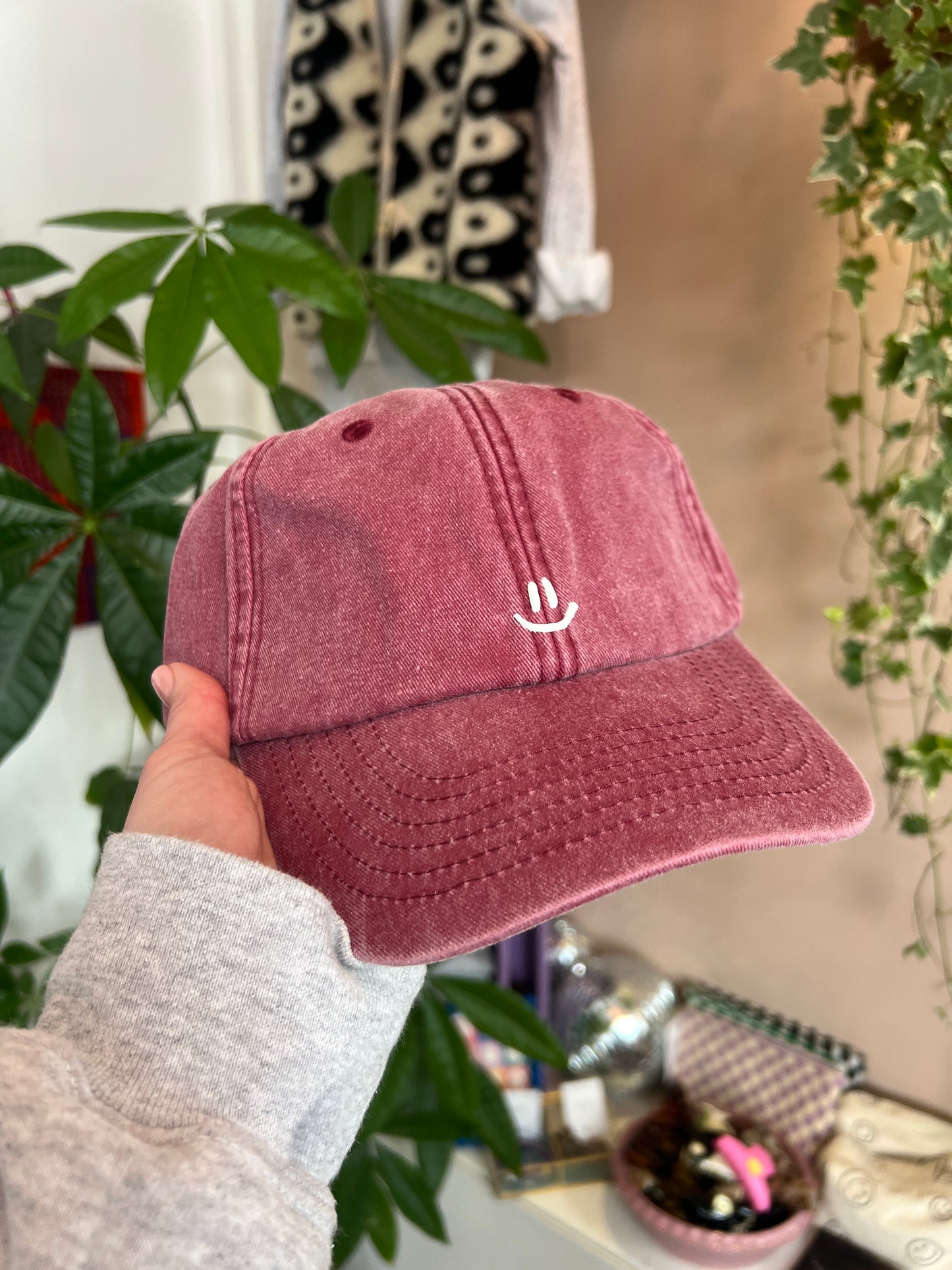 Smiley cap