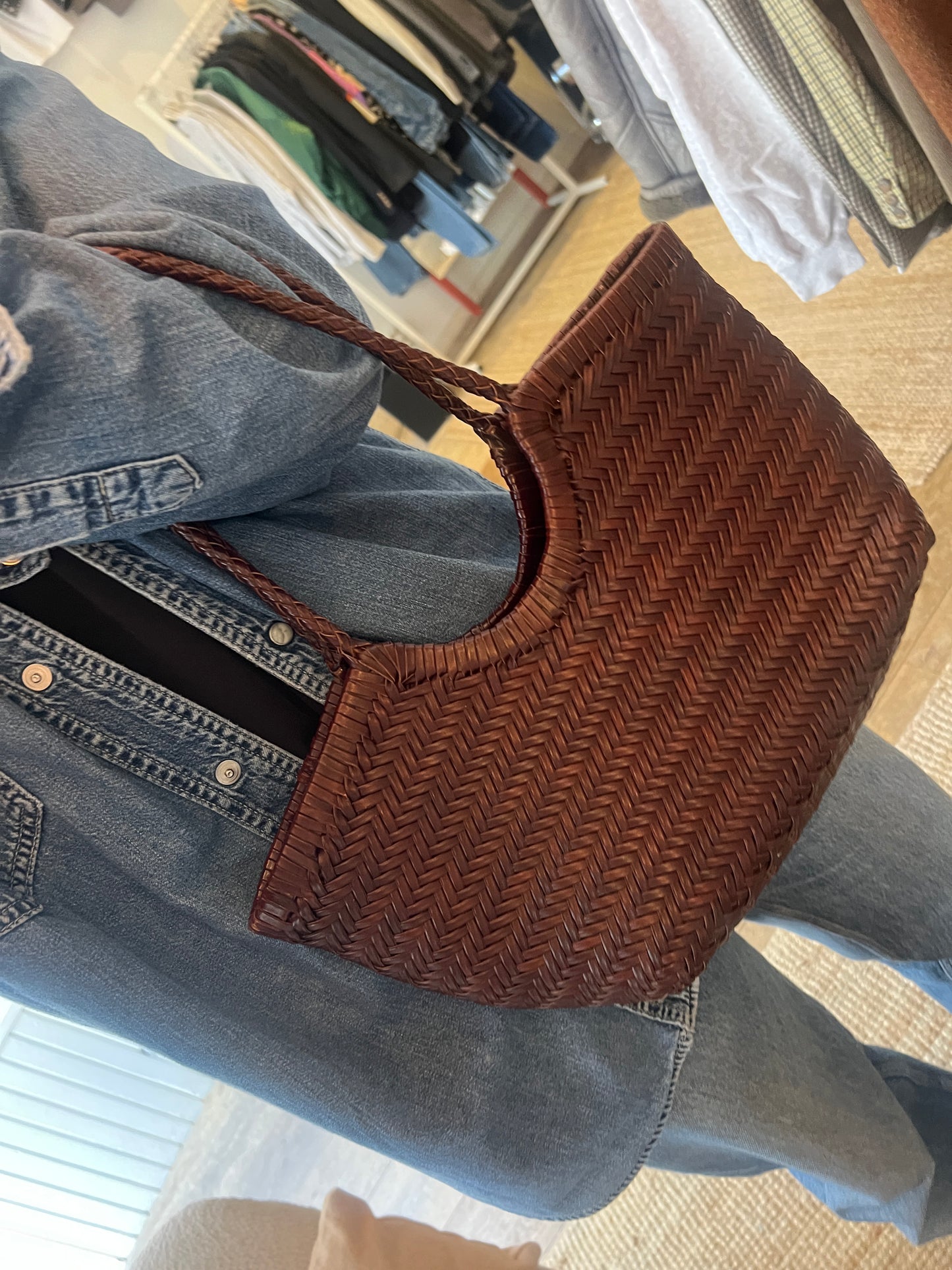 Leather woven bag