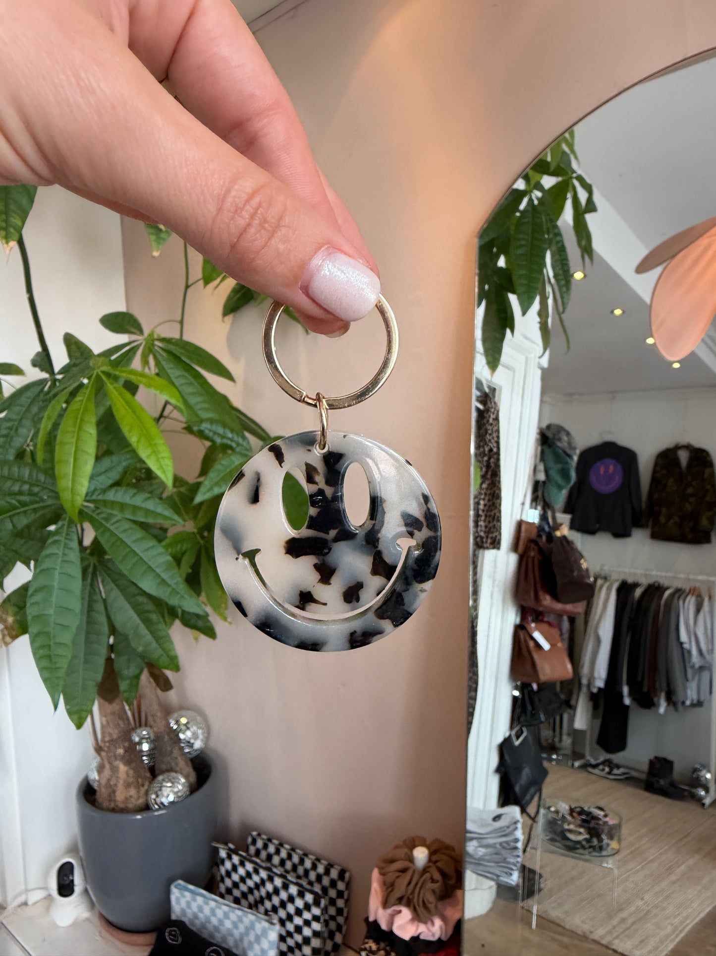 Smiley keychain
