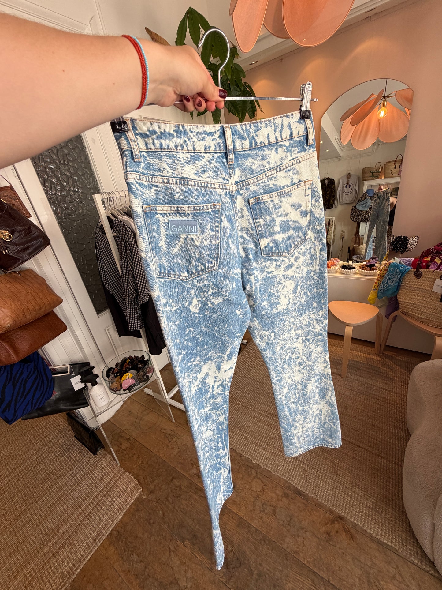 GANNI Betzy bleached cropped jeans