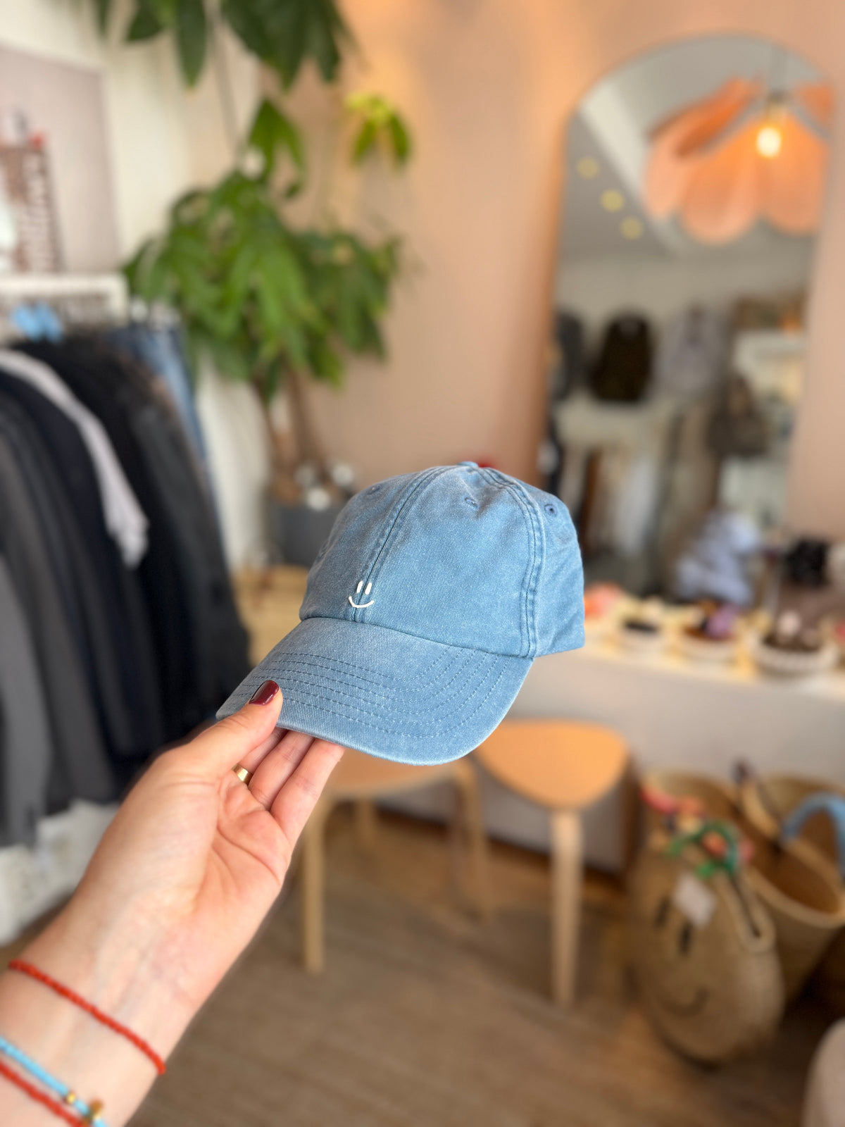 Smiley cap