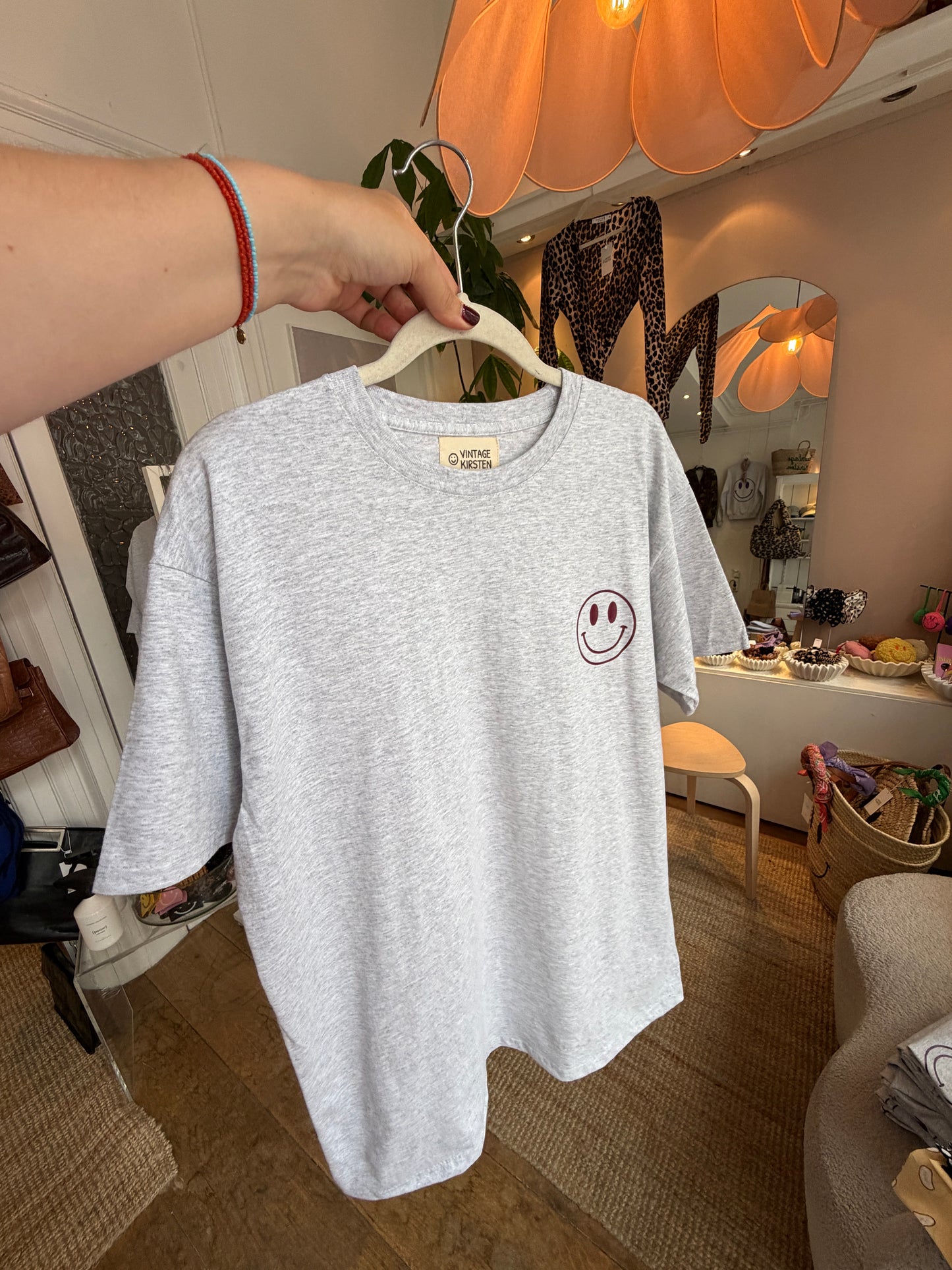 Vintage Kirsten smiley tshirt burgundy/brown