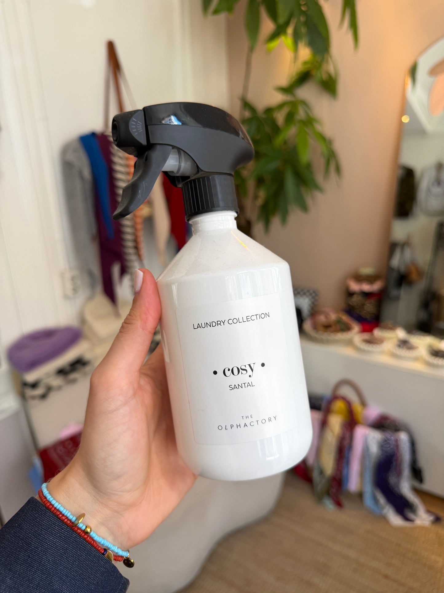 The Olphactory Laundry Spray Cosy Santal