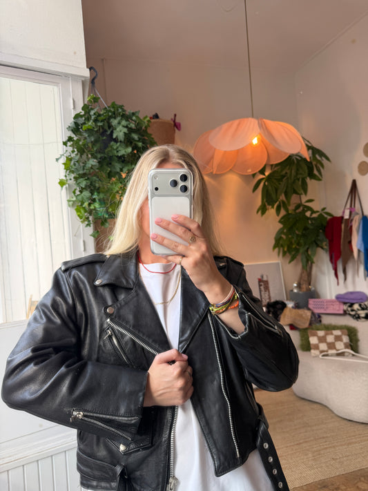 Vintage black leather oversized short bikerjack