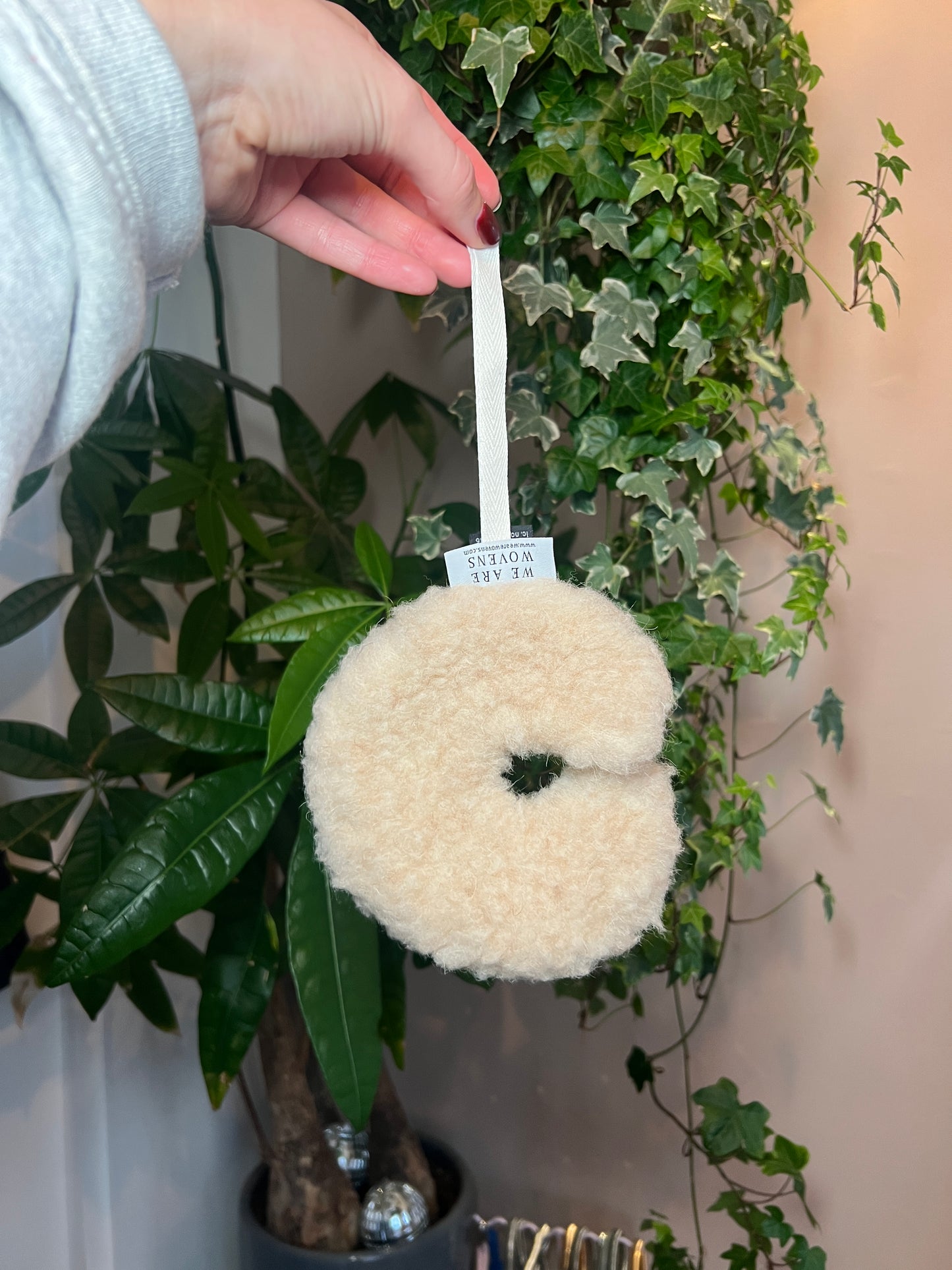 100% wollen maan tuthanger kids