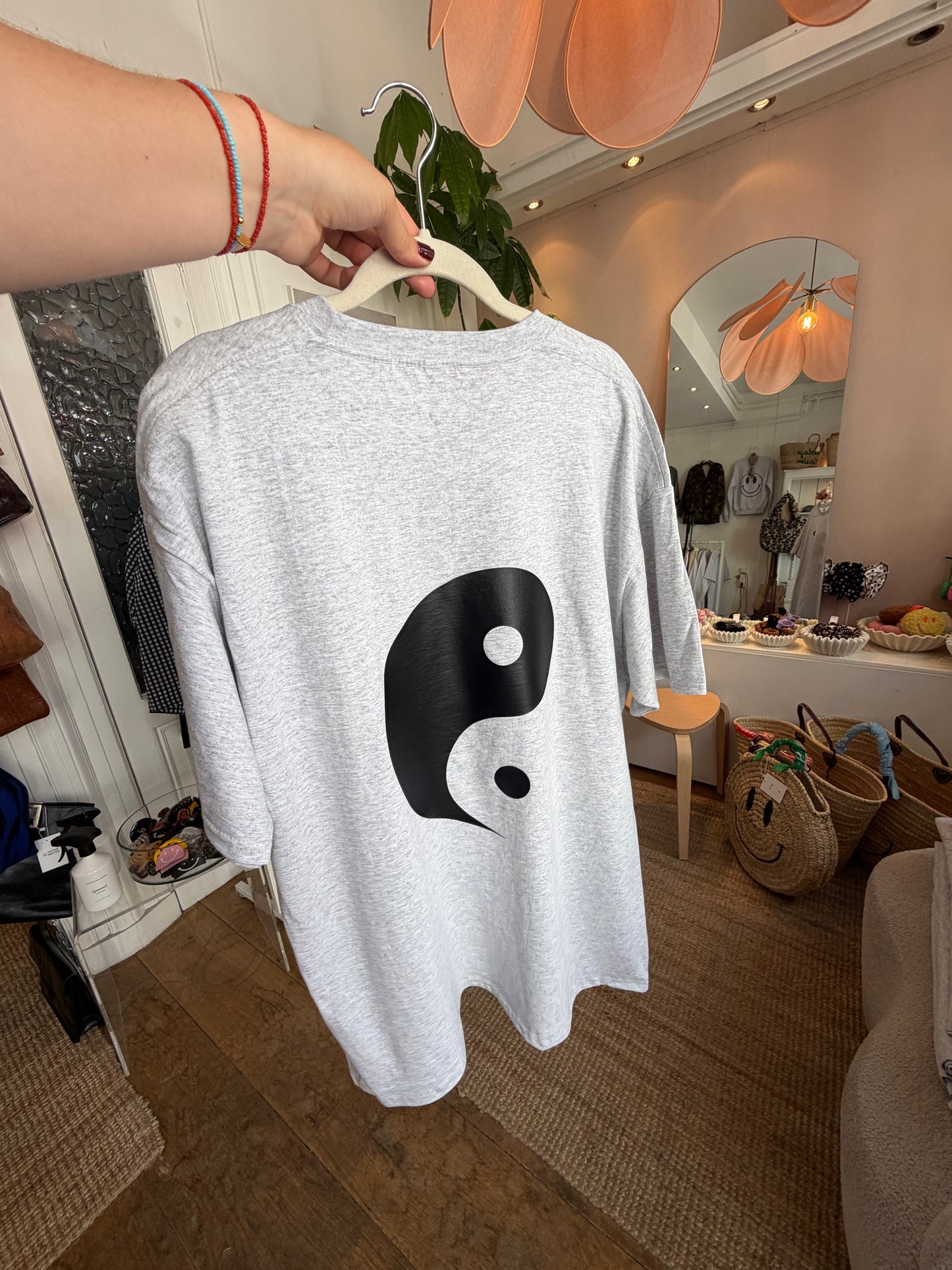 PREORDER Vintage Kirsten tshirt yin yang