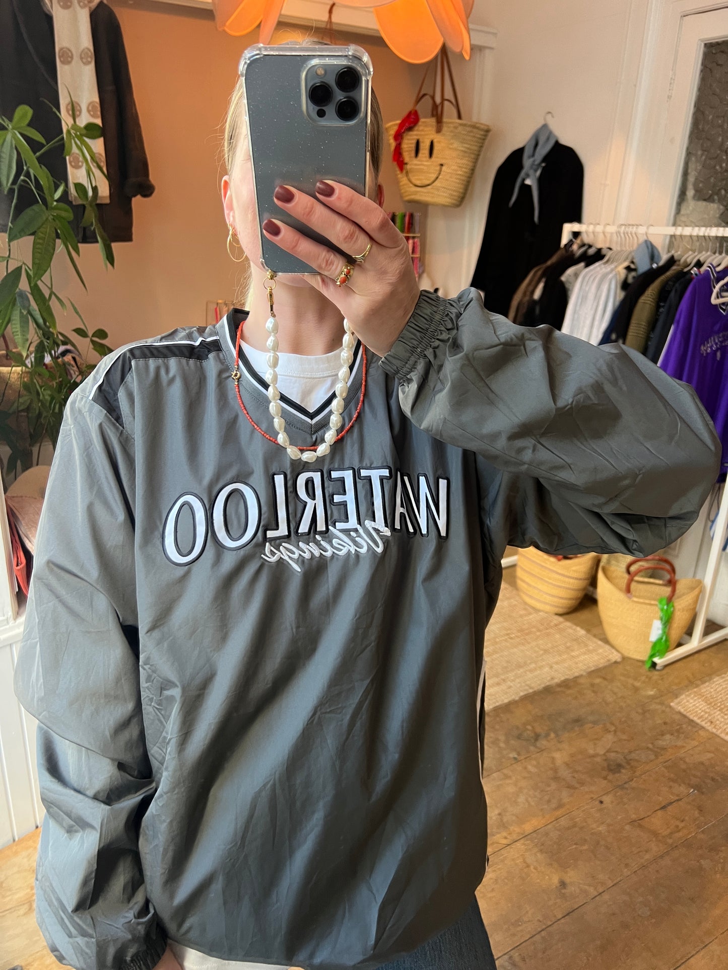 Vintage windbreaker grey