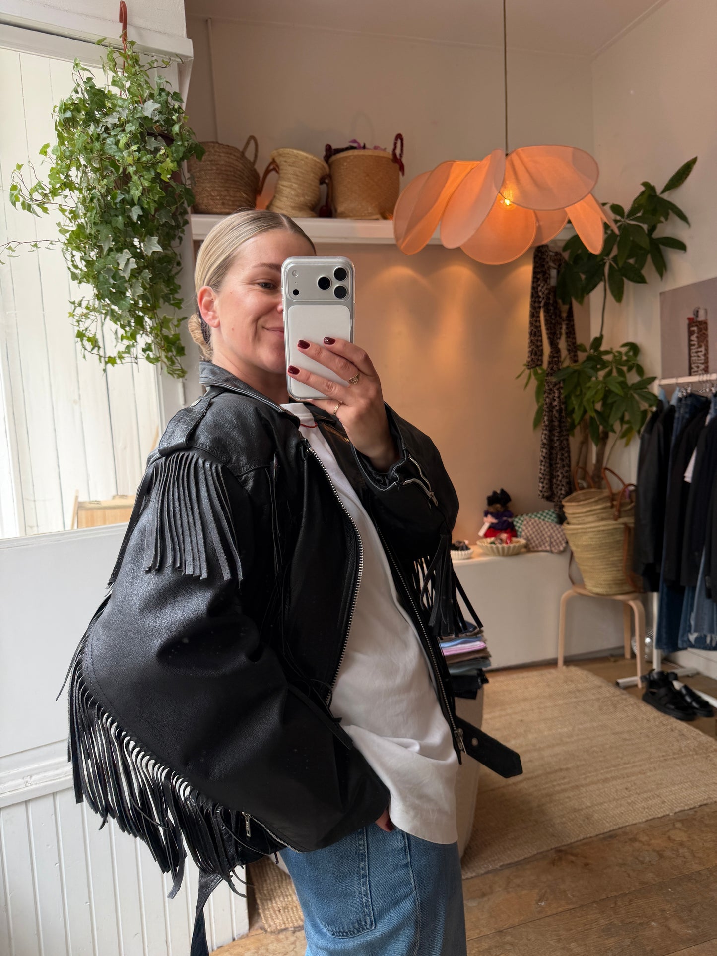 Vintage leather fringe jack black