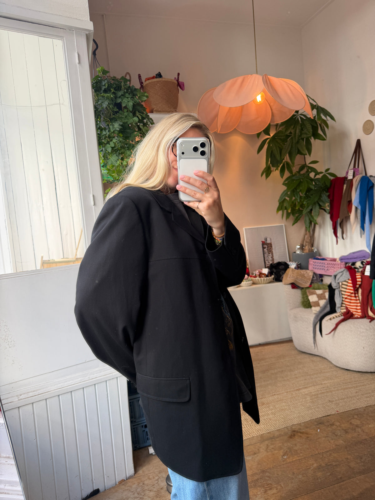 Oversized vintage black blazer