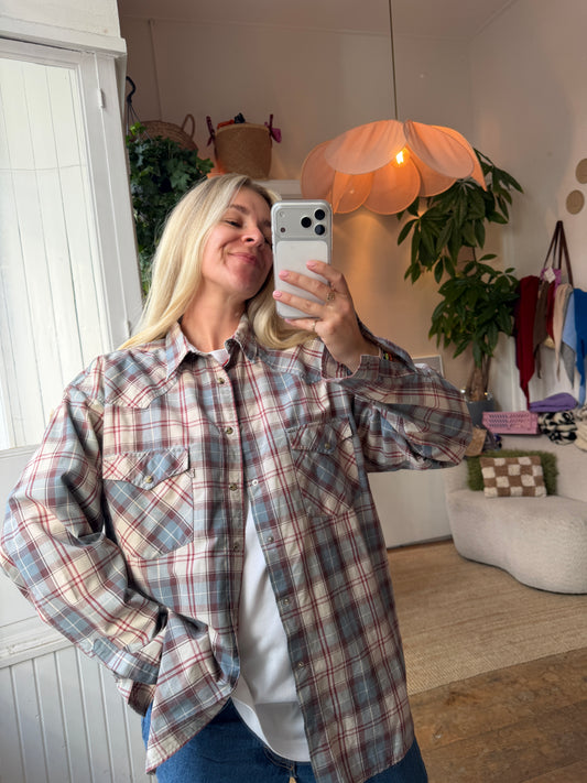 Oversized Levis checked blouse