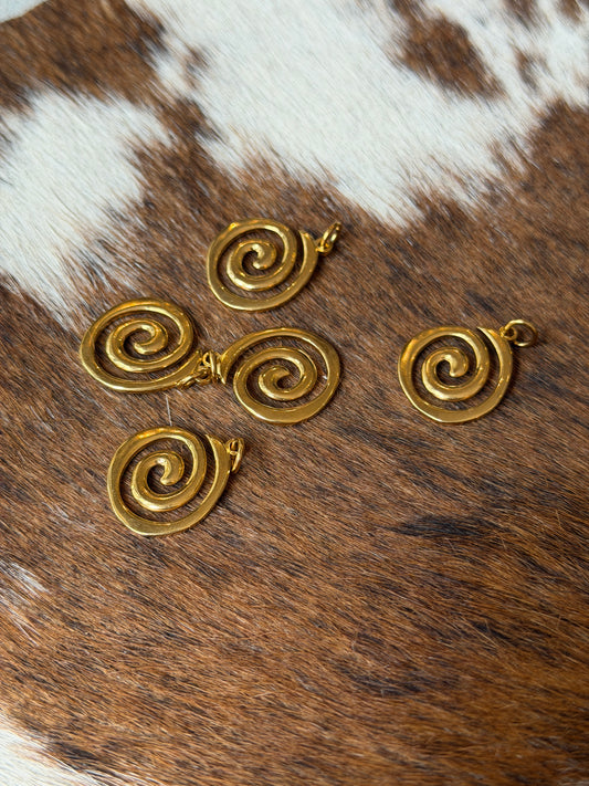 Gold spiral pendant