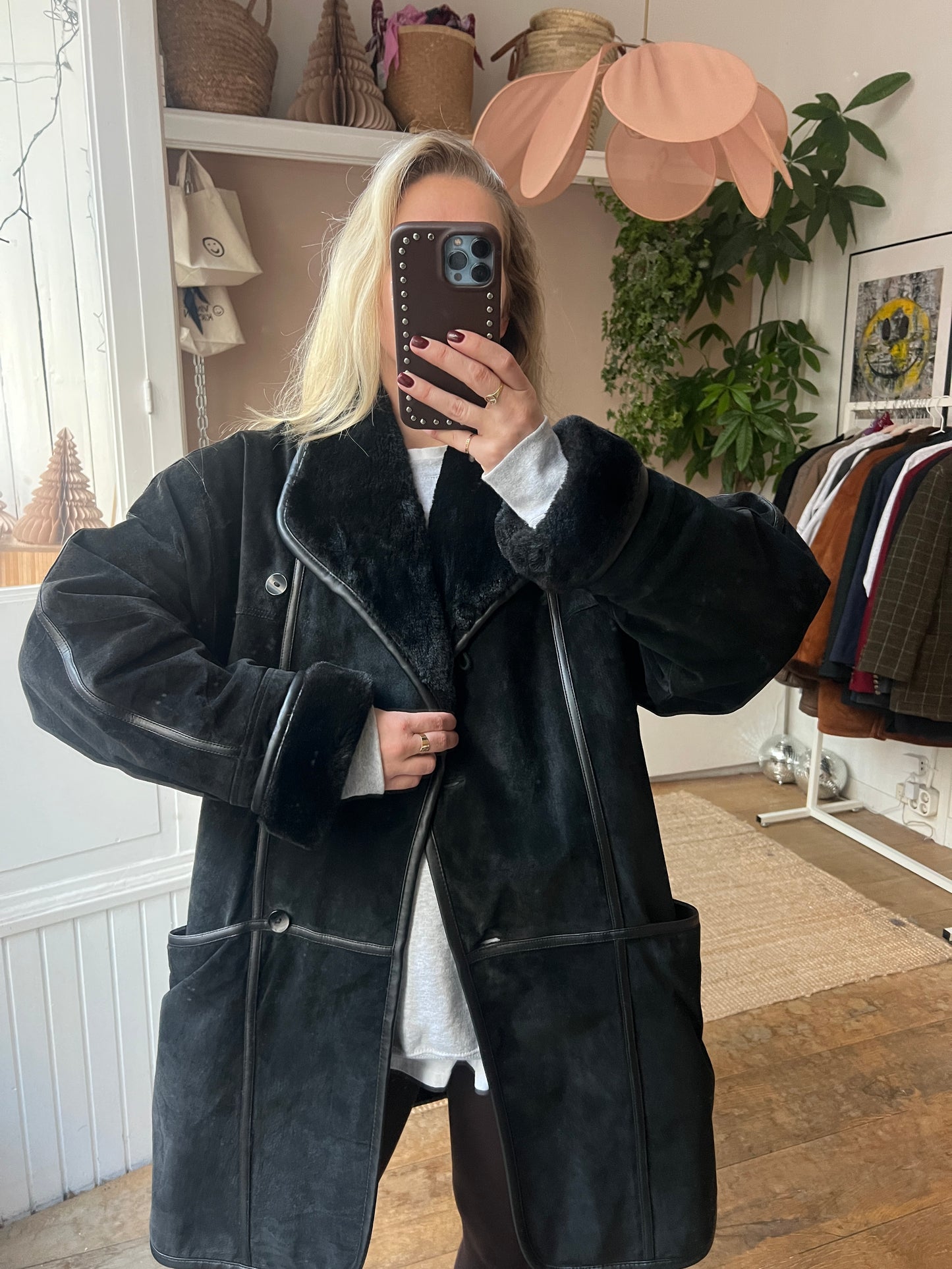 Lammy coat black