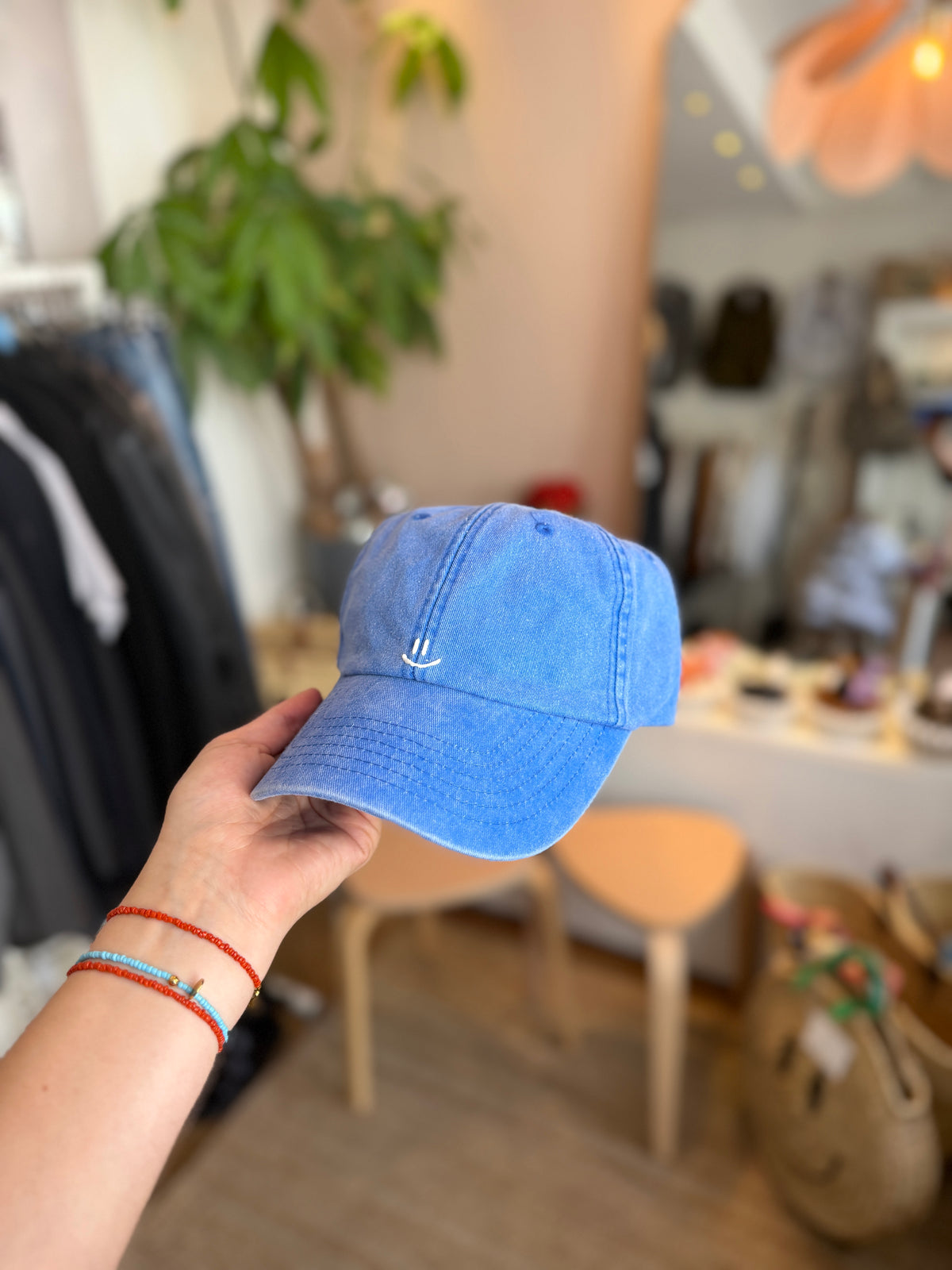 Smiley cap