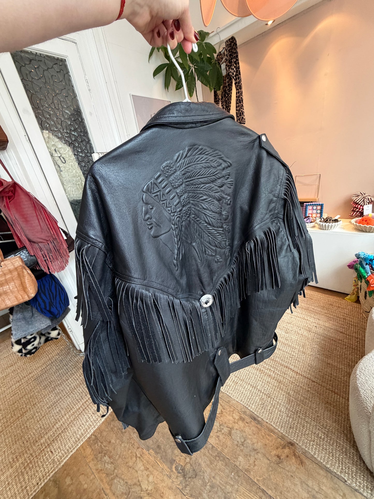 Vintage leather fringe jack black