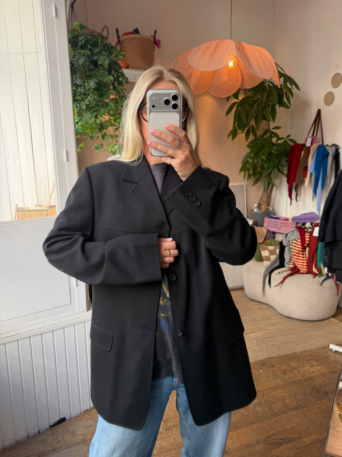 Oversized vintage black blazer