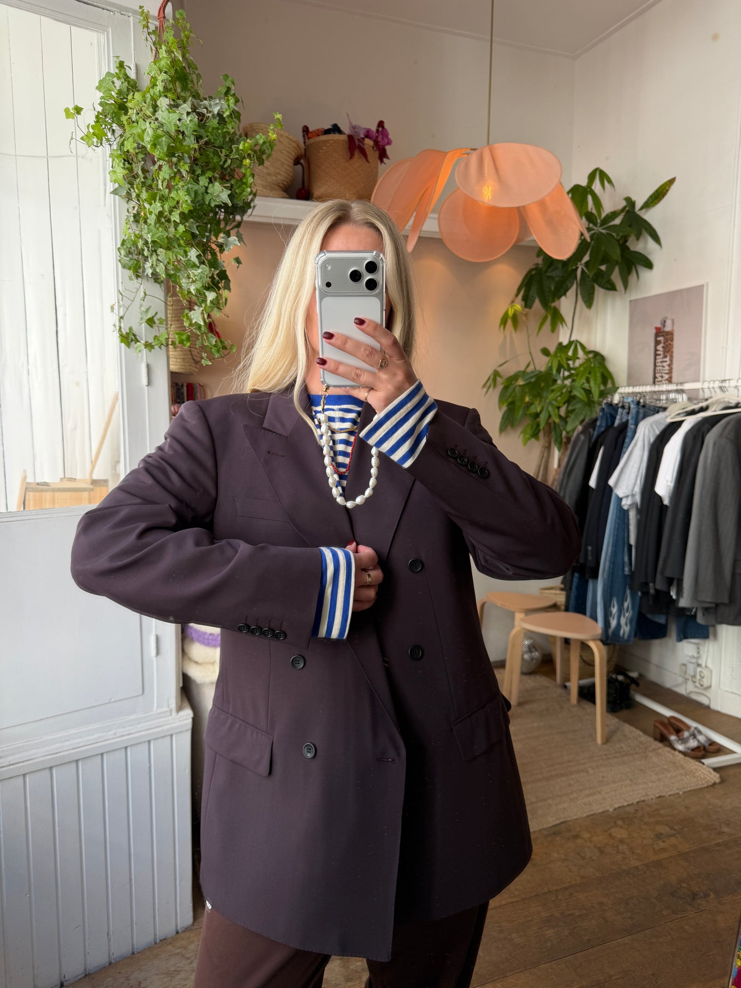 Vintage oversized double breasted aubergine blazer