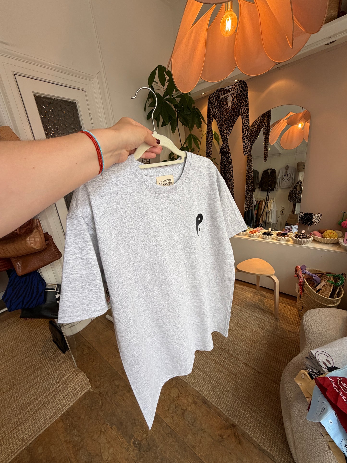 Vintage Kirsten tshirt yin yang