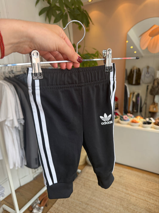 Adidas kids jogging 3-6 maanden
