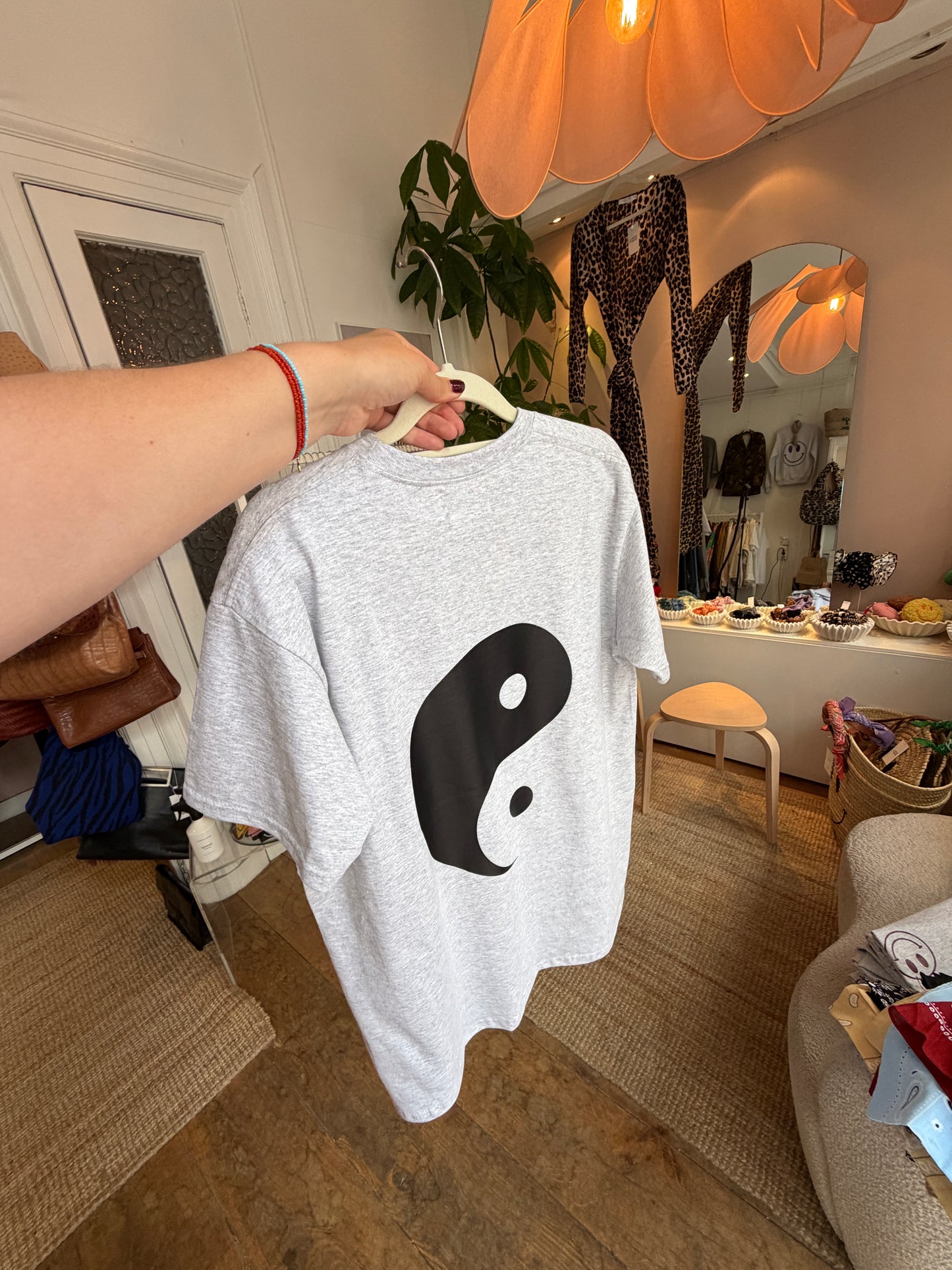 Vintage Kirsten tshirt yin yang