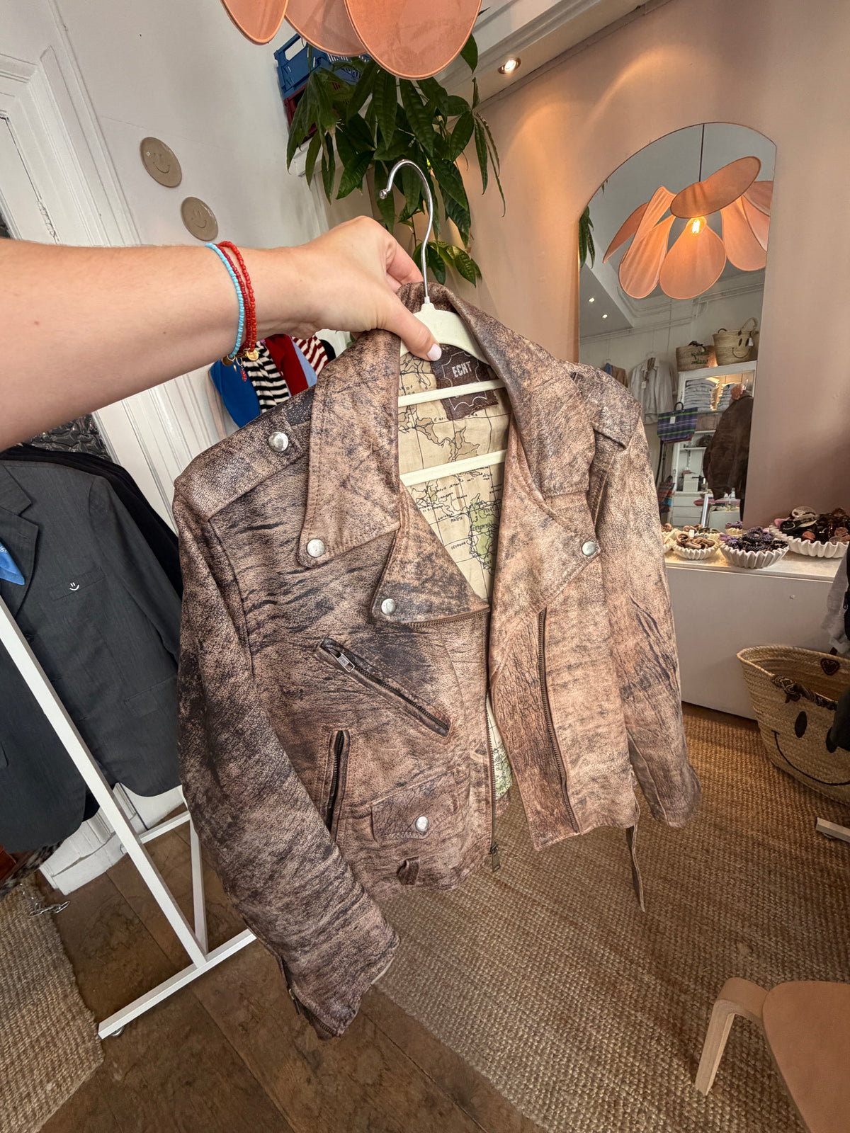 Oversized leather jacket brown