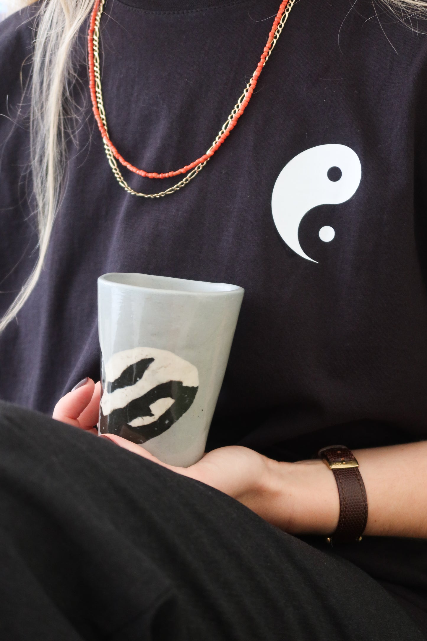 Longsleeve yin yang zwart