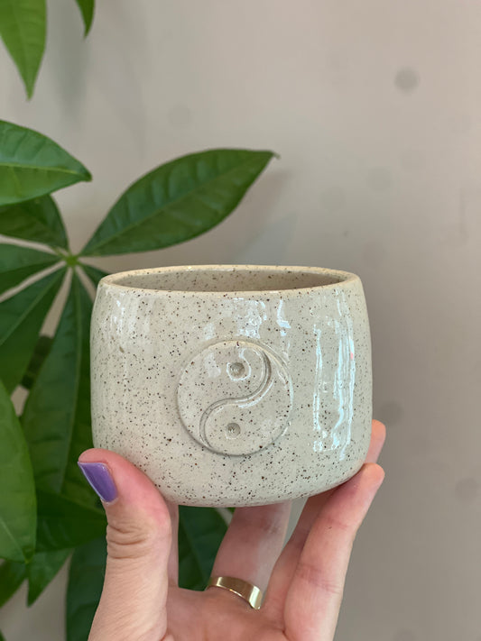 Yin yang mokje