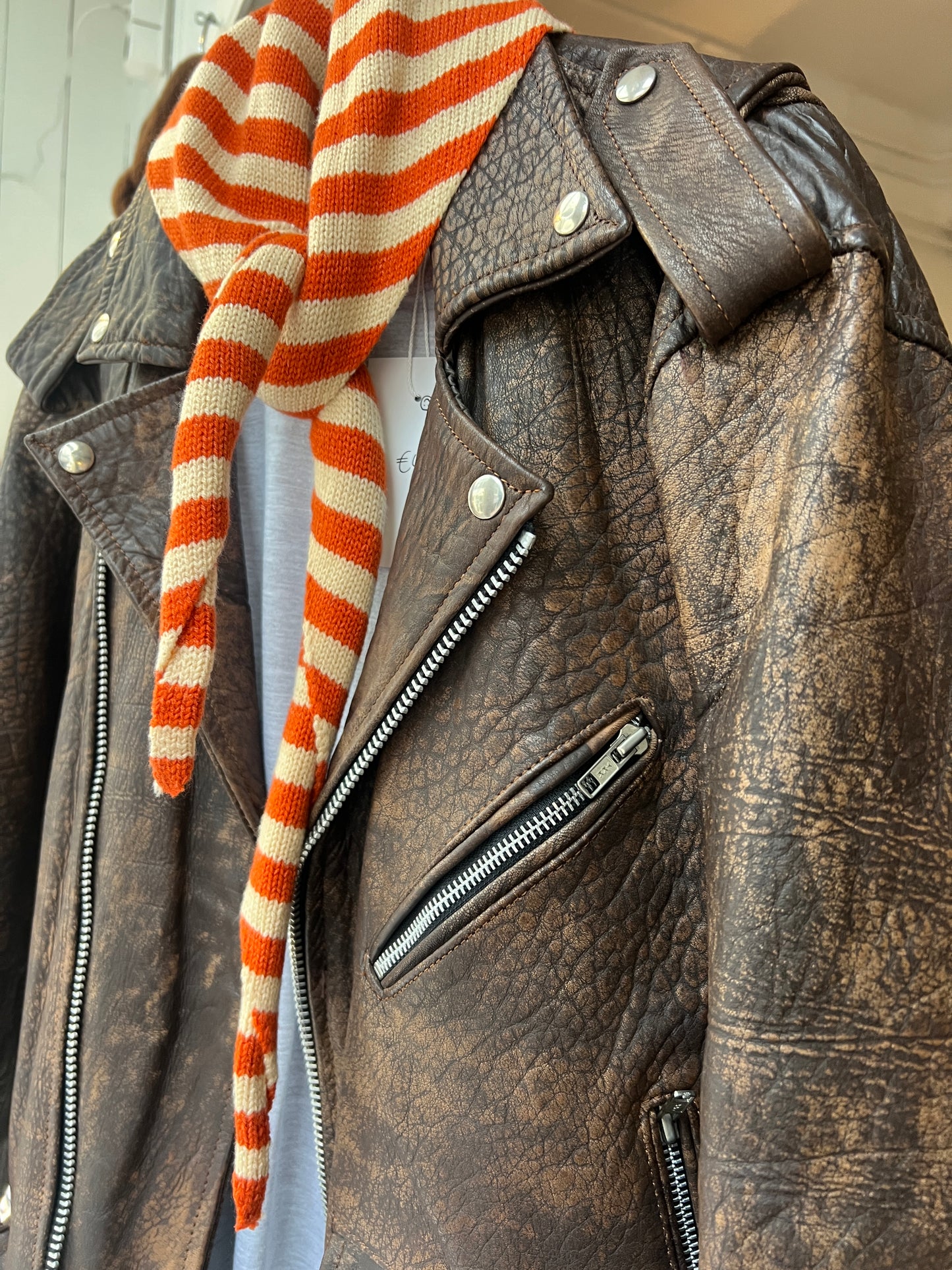 Leather brown bikerjack